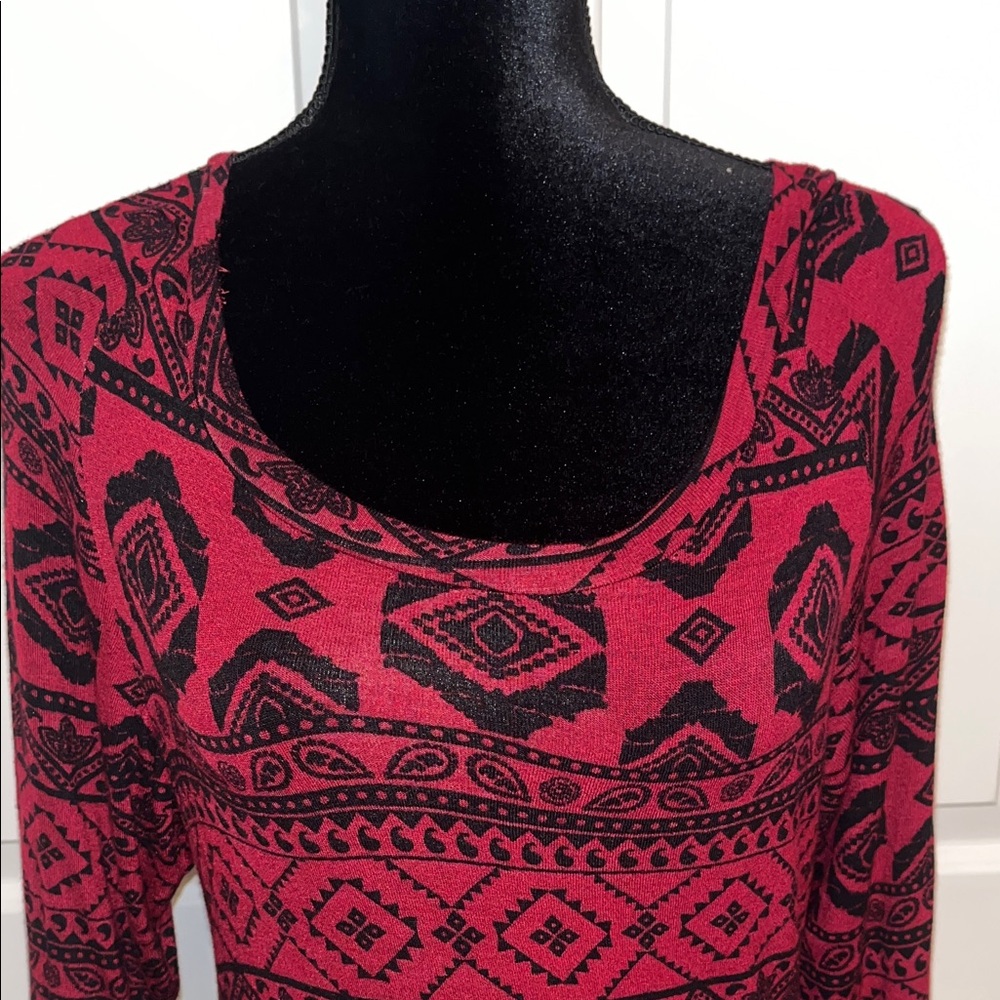 Scoop neck top